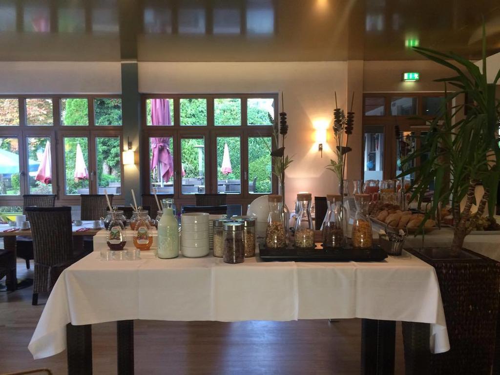 Sopherl Am See - Fruehstueck Auf Der Seeterrasse, Sehr Ruhig Und Wunderschoen Am See, 3 Minuten Nach Oberpfaffenhofen, Viele Radtouren, Restaurants & Cafes In Der Umgebung เวสลิง ภายนอก รูปภาพ