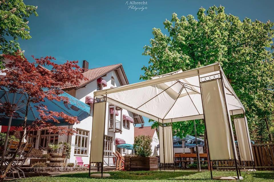 Sopherl Am See - Fruehstueck Auf Der Seeterrasse, Sehr Ruhig Und Wunderschoen Am See, 3 Minuten Nach Oberpfaffenhofen, Viele Radtouren, Restaurants & Cafes In Der Umgebung เวสลิง ภายนอก รูปภาพ